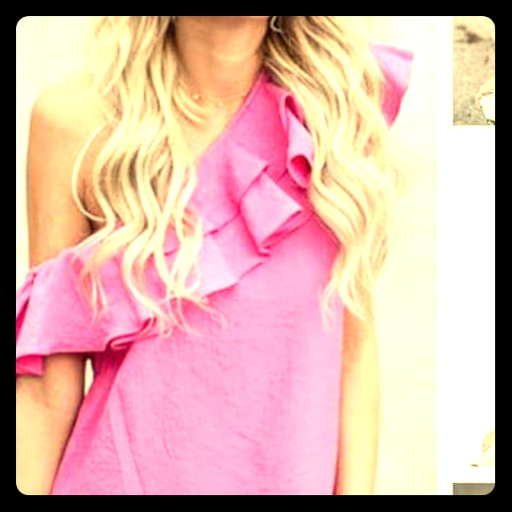 Pink off one shoulder top